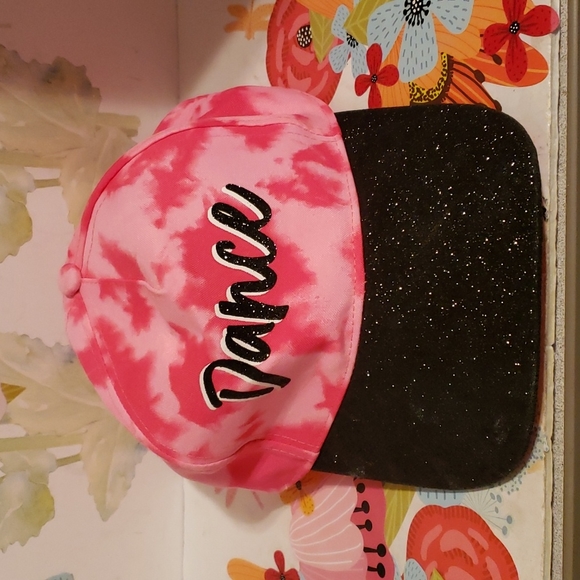 DANCE pink hat - Picture 1 of 5